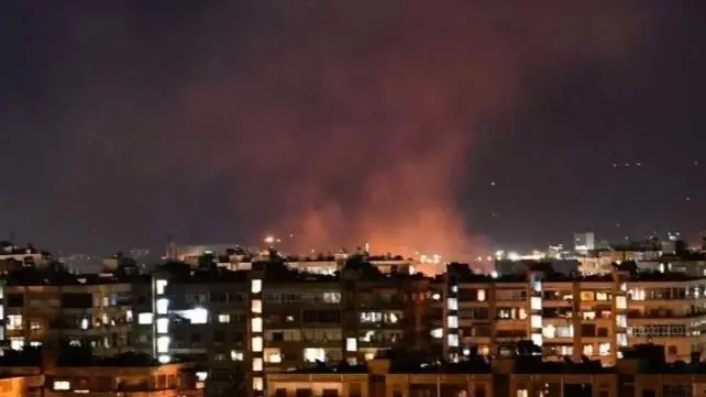 فيديو - ما سبب انفجار المزة بسوريا وما علاقة إسرائيل بالواقعة؟