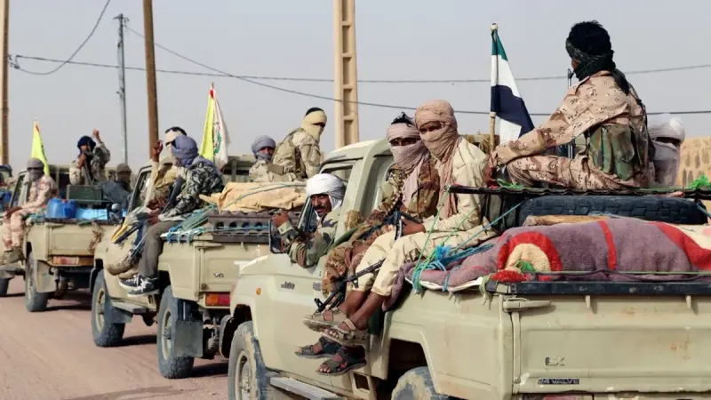 بعد خسائرها الكبيرة.. مالي تعاود الهجوم على الطوارق