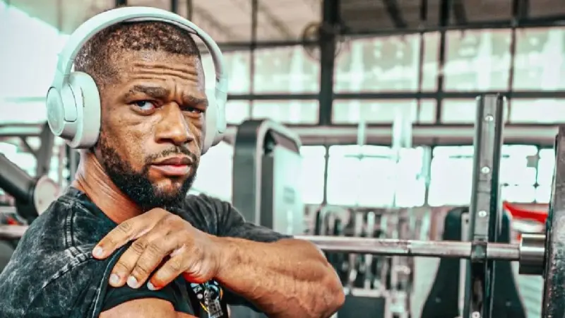 سبب وفاة ييفر أسبريا.. رحيل مفاجئ يهز عالم كمال الأجسام