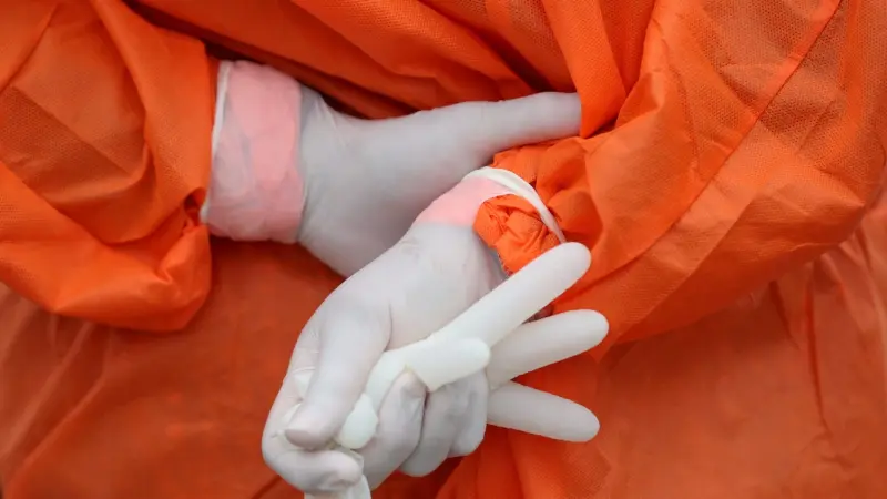 كوفيد يضرب من جديد.. نشاط فيروسي "مرتفع جدا" في آسيا