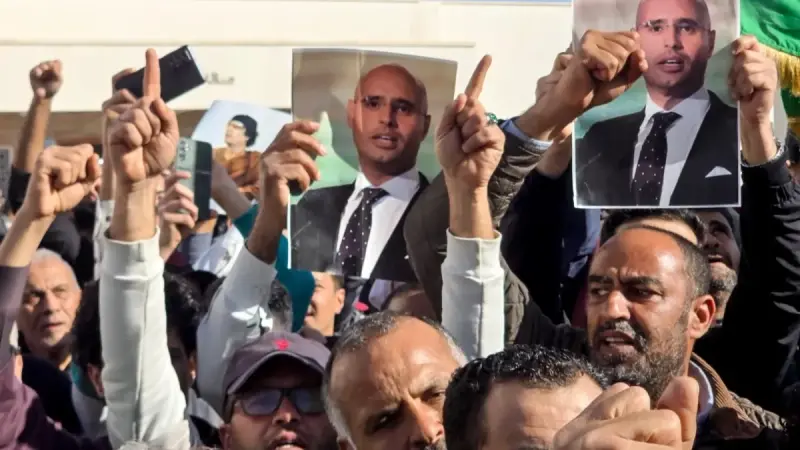 المشهد باختصار: محادثات أميركية إيرانية في مسقط.. وتشييع سيف الإسلام القذافي