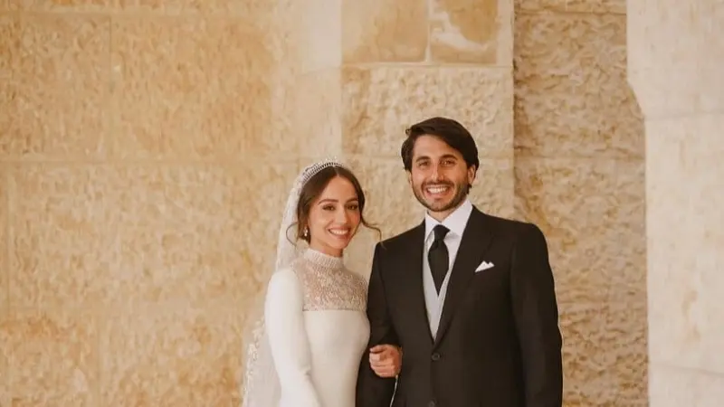 "الجاي أغلى".. الملكة رانيا تعلن حمل الأميرة إيمان بنت عبد الله