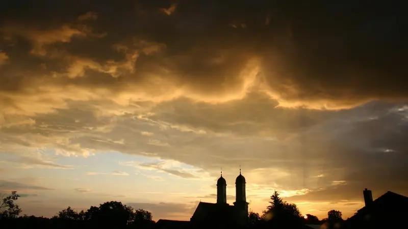 طقس العراق اليوم الثلاثاء.. أمطار رعدية