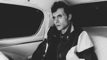 related_news_inside_blogsتصرف مفاجئ من أمير عيد داخل عزاء يثير غضب الصحفيين