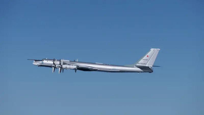 قاذفات نووية روسية تجوب أجواء شمال إسكندنافيا