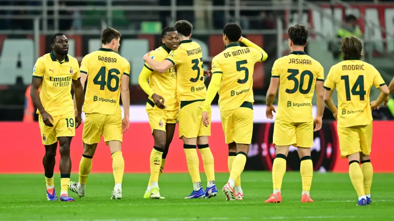 الدوري الإيطالي - ميلان يتعثر أمام كومو ويمنح إنتر فرصة الاقتراب من اللقب