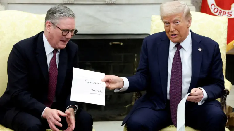 ستارمر: لدينا خطة لتأمين هرمز.. والناتو هو الأقوى