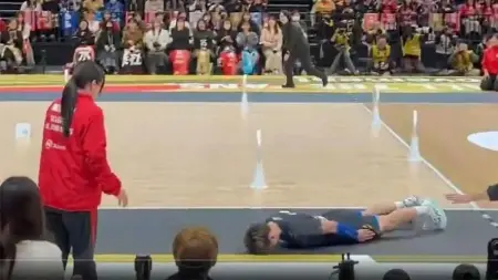 related_news_inside_blogsفيديو - خطأ غير متوقع من لاعب كرة الطائرة يتحول إلى حديث الجماهير