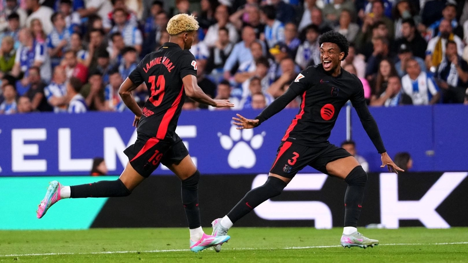 الدوري الإسباني - برشلونة يدافع عن الصدارة وريال مدريد يخسر جهود مبابي 