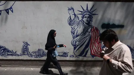 إيران بين خنق الاقتصاد وخيار التصعيد.. هل تفتح طهران جبهة جديدة؟
