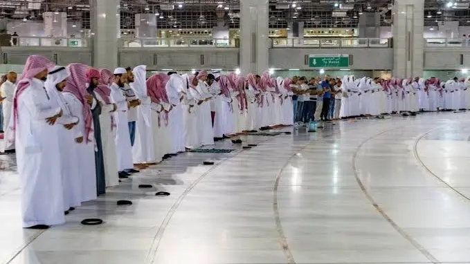 جدول أئمة الحرم المكي لصلاة التهجد والتراويح.. التفاصيل الكاملة