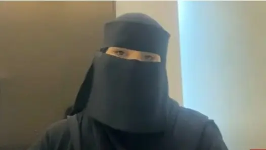 حصلت على الدكتوراه وهي أم لـ19 طفلاً.. من هي حمدة الرويلي؟