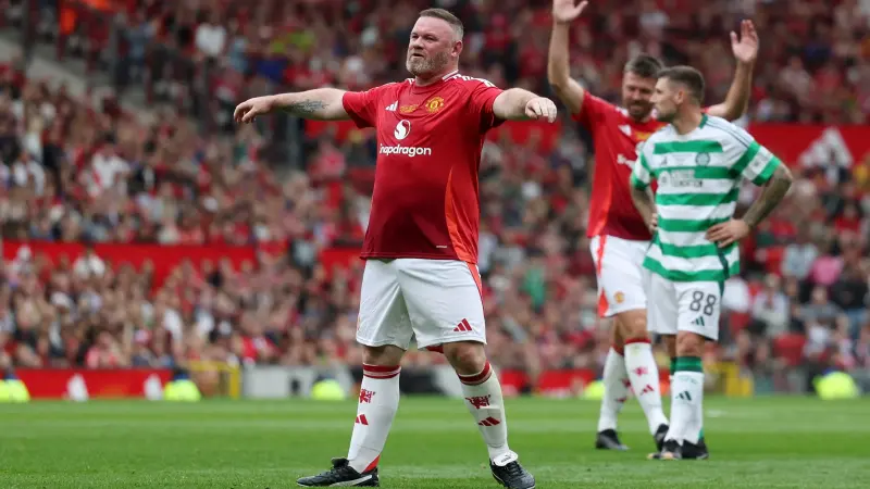 فيديو - بذكريات مميزة.. واين روني يسجل هدفًا رائعًا بألوان مانشستر يونايتد