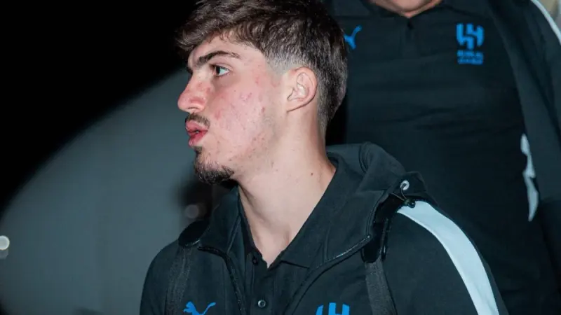 إصابة يوسف أكتشيشيك ومدة غيابه عن الهلال.. غياب مؤثر