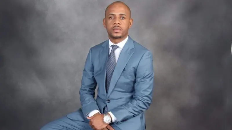 فضيحة مدوّية وأكثر من 400 فيديو جنسي.. من هو بالتاسار انجونجا؟