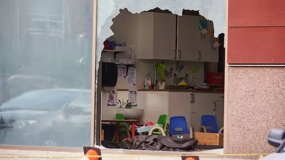 مقتل وجرح أطفال جراء اقتحام سيارة لحضانة بكندا