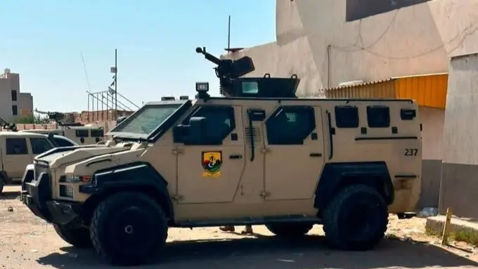 نزلاء سجن ينفذون هروبا جماعيا في غرب ليبيا وسط اشتباكات مسلحة (إكس) نزلاء سجن ينفذون هروبا جماعيا في غرب ليبيا وسط اشتباكات مسلحة (إكس)