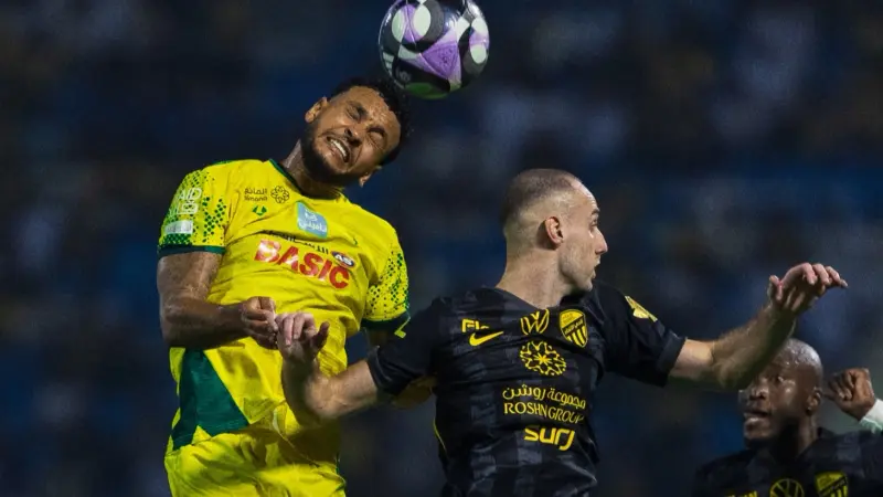 نتيجة وملخص مباراة الاتحاد والخليج.. تعادل مجنون في مباراة الأهداف الـ8