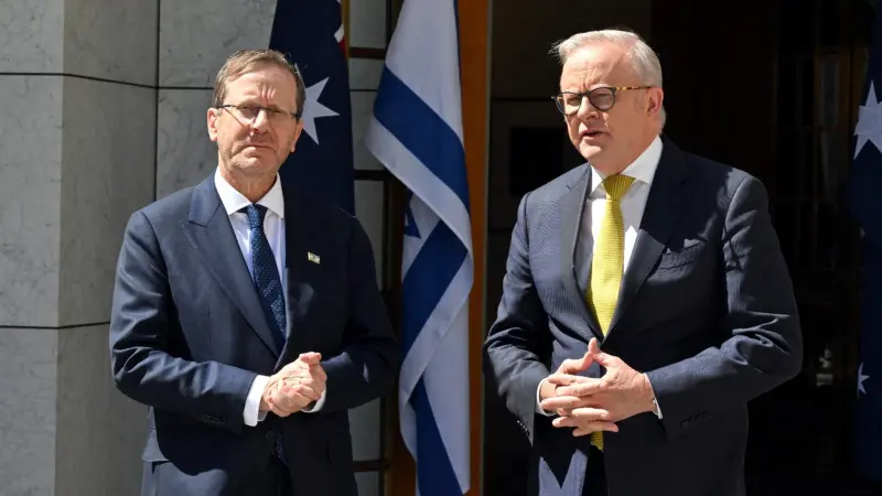 هرتسوغ: نتانياهو وترامب أمام فرصة صدّ "إمبراطورية الشر" الإيرانية