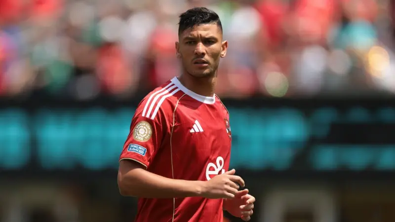 تفاصيل إعارة أشرف داري من الأهلي المصري إلى كالمار السويدي