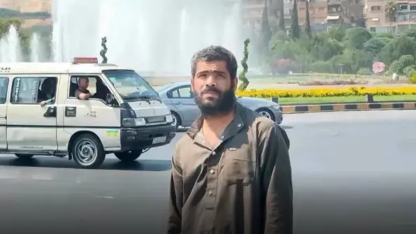 صورة من ساحة الأمويين تفجر ضجة واسعة في سوريا.. ما قصة الشاب وسيم الحماد؟