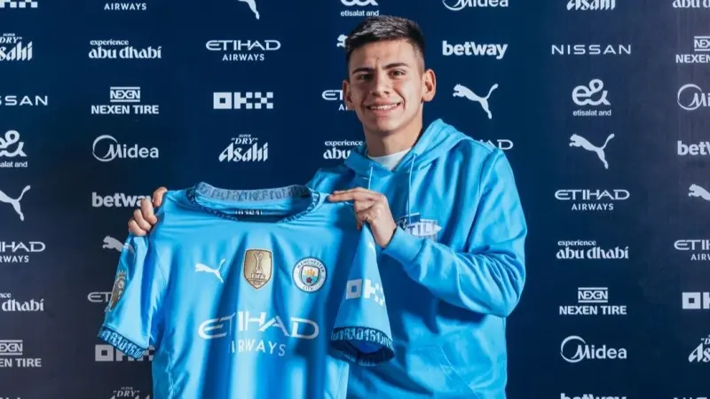 من هو كلاوديو إتشيفيري؟ جوهرة السيتي الجديدة