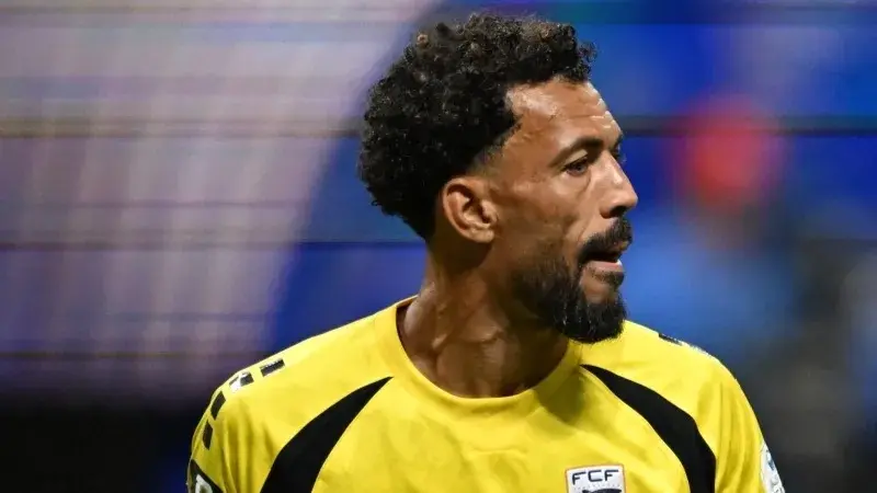 كأس العالم 2026 - دموع فوزينيا تجمعه بوالدته في أميركا بعد متابعات الملايين