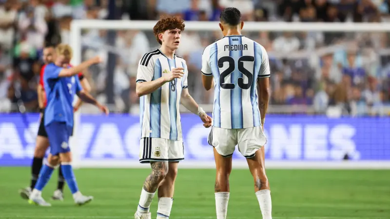 الانتقالات - رسميًا.. ليفركوزن يعلن ضم الأرجنتيني ميدينا من مارسيليا