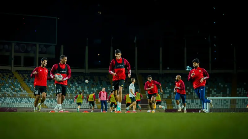 القنوات الناقلة لمباراة الوحدة وشباب الأهلي اليوم في الدوري الإماراتي.. شباب الأهلي يتمسك بالمنافسة على اللقب