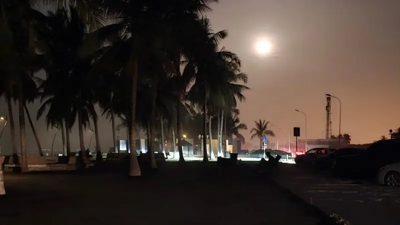 انقطاع الكهرباء في صلالة بعمان.. ما السبب؟