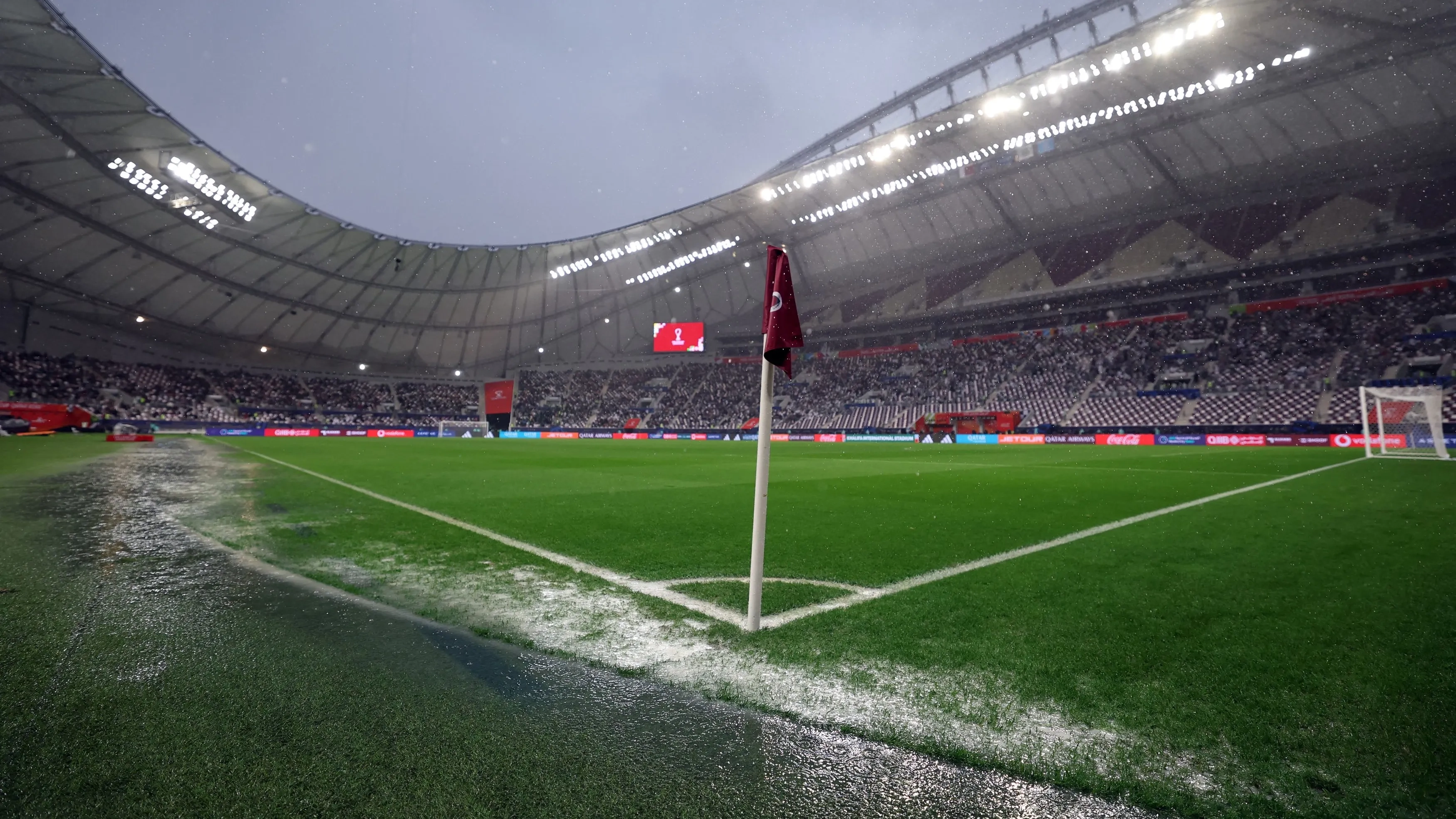 إلغاء مباراة الإمارات والسعودية في كأس العرب بسبب هطول الأمطار 