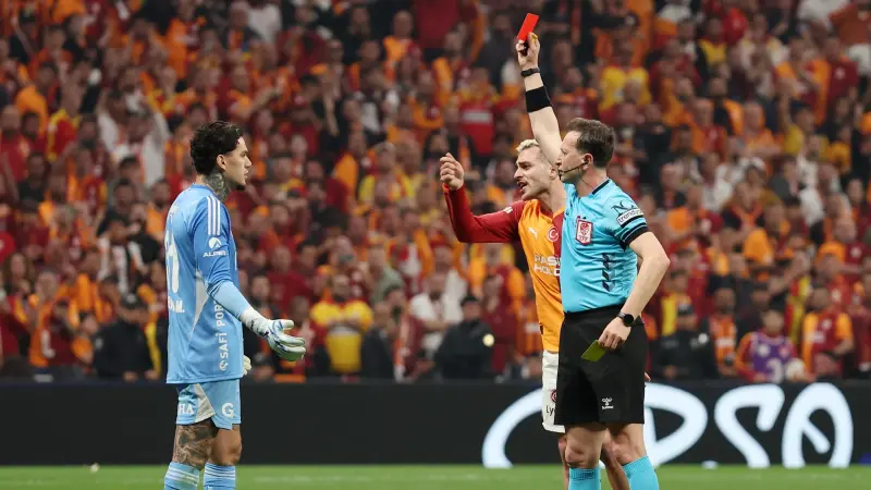 غلطة سراي يهاجم حُكام الدوري التركي رغم الفوز على فناربخشة