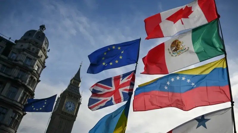 أوروبا تهدد أميركا بسلاحها التجاري الفتاك.. ما القصة؟