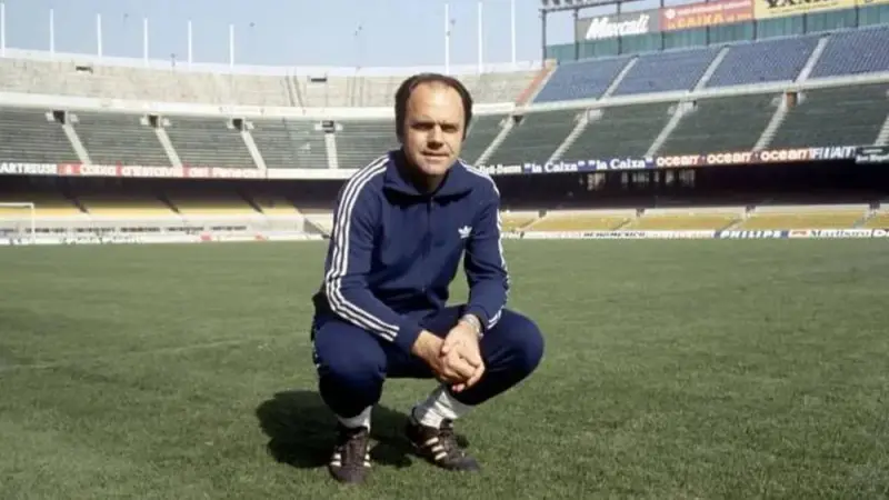 ريال مدريد وبرشلونة يعلنان وفاة لاعبهما السابق.. من هو لوسيان مولر؟