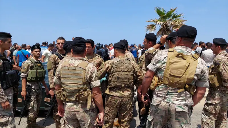 اشتباكات بسبب لباس البحر في جنوب لبنان.. ما موقف القانون والبلدية؟