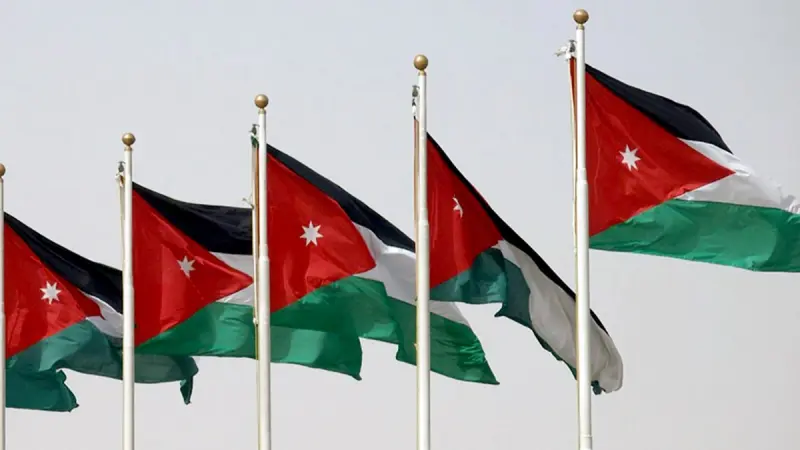 ما سبب إغلاق مركز الإمام الألباني في الأردن؟