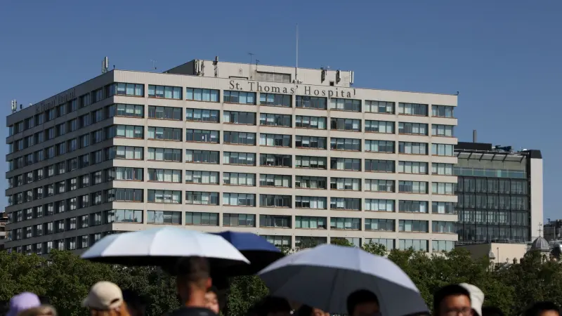 أطباء بريطانيون يعلنون عن أوّل إضراب منذ 6 عقود