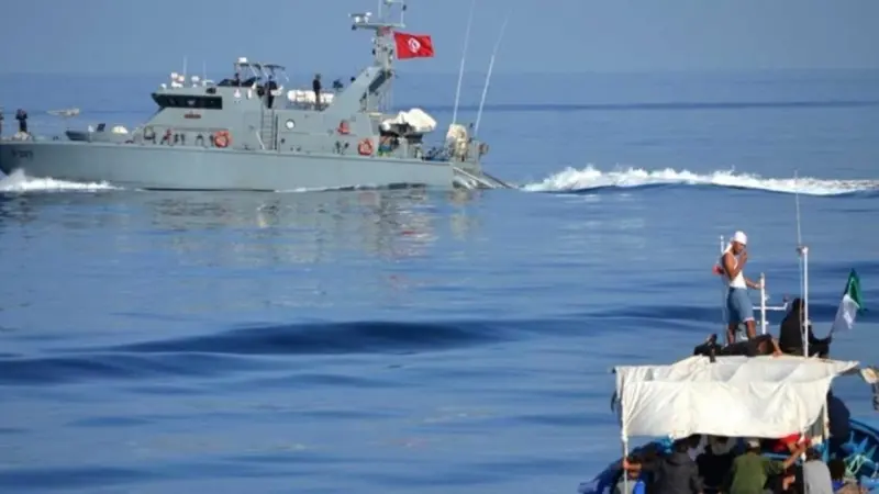 بينهم رضع.. غرق 40 مهاجرا بسواحل المهدية التونسية