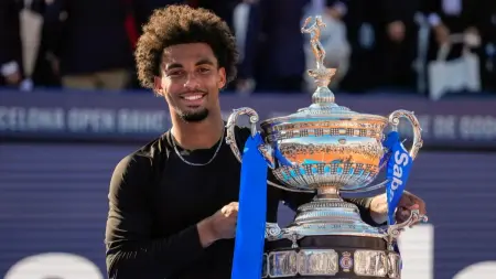 related_news_inside_blogsبطولة برشلونة للتنس - الفرنسي فيس يحرز أول لقب في مسيرته بعد غياب لعام ونصف