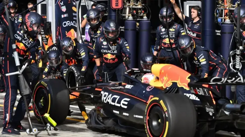 فورمولا 1 - فيرستابن يثير مخاوف ثنائي ماكلارين قبل جائزة الولايات المتحدة