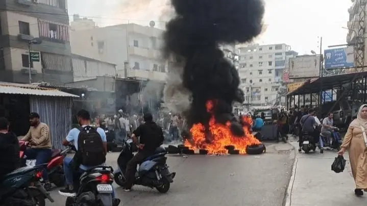 فيديو - احتجاجات في مخيم البداوي بلبنان تتصدر محركات البحث