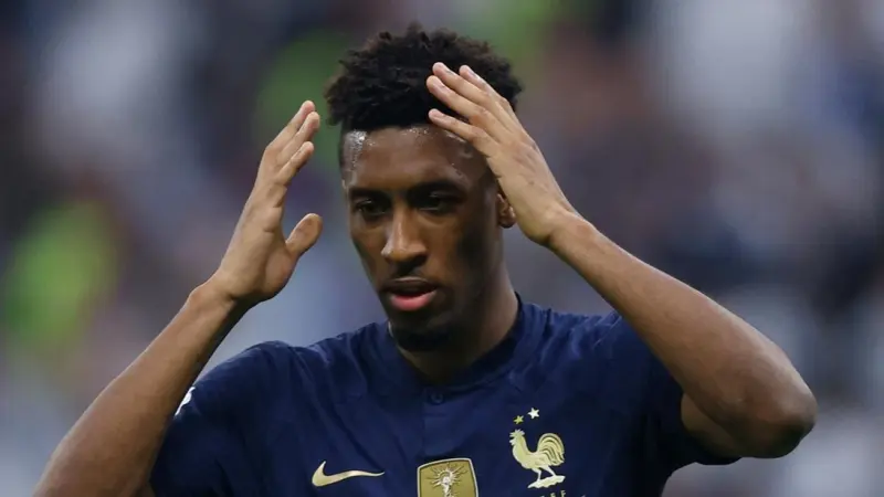نجم المنتخب الفرنسي يغادر معسكر الديوك.. ما السبب؟