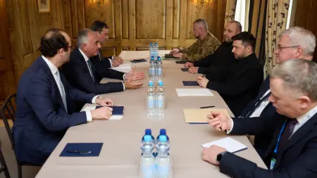 related_news_inside_blogsفيديو - زيلينسكي يلتقي بالمعارض الإيراني بهلوي