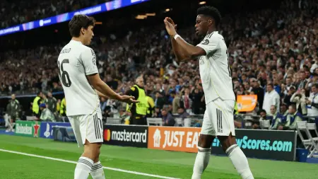 related_news_inside_blogsبيان عاجل من ريال مدريد بعد طرد مشجع لأدائه التحية النازية