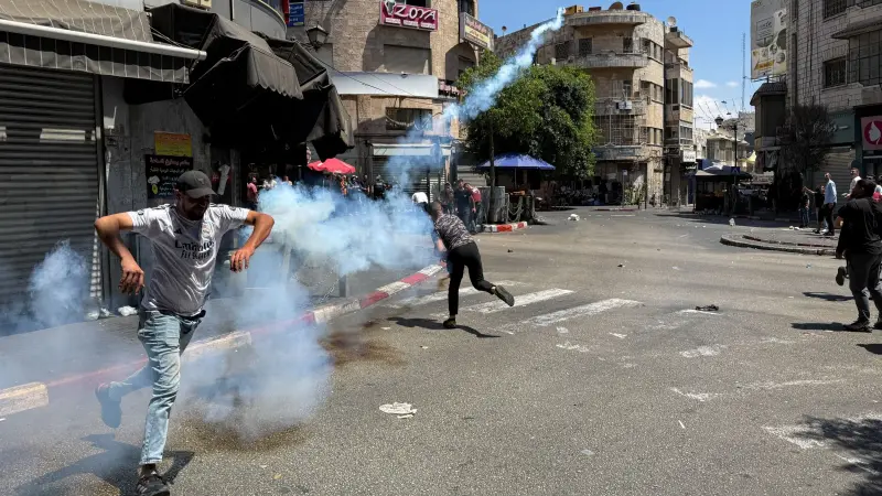 بعد عملية واسعة وإصابة العشرات.. الجيش الإسرائيلي ينسحب من رام الله