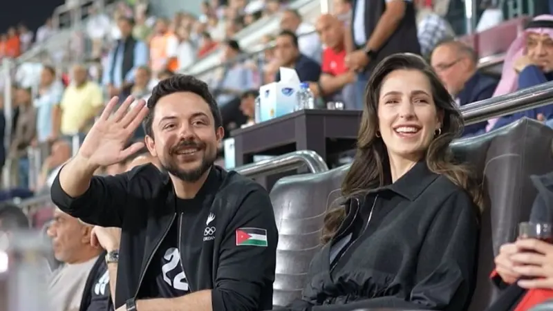 فيديو - بعد حضور الأميرة رجوة مباراة الأردن.. ماذا طلب النشطاء من ولي العهد؟