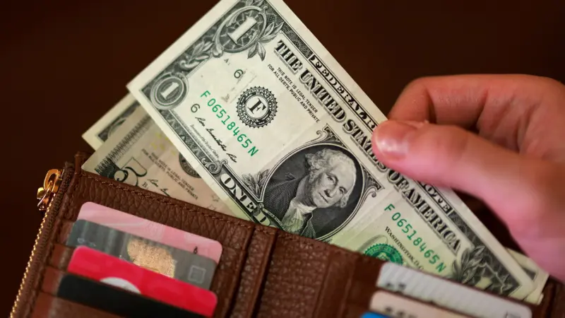 سعر الدولار الأميركي في سوريا اليوم الأربعاء 8/7/2026.. السيولة والطلب يرفعان السعر