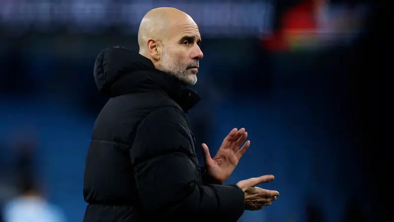 غوارديولا يكشف عن سر استمراره مدربا لمانشستر سيتي