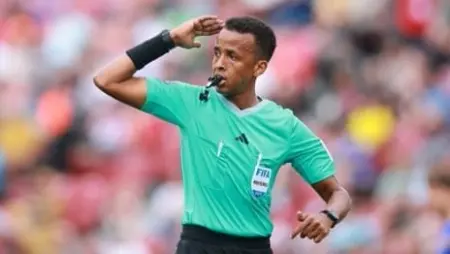 كأس العالم 2026 - الفيفا يمنح الحكم الصومالي عمر أرتان القادر أجره كاملا