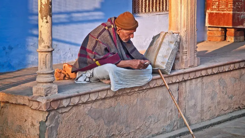 كبر العمر لا يضعف الحذر.. دراسة تكشف حكمة المسنين